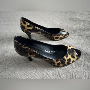 Michelle D peep toe heels in leopard print size 8